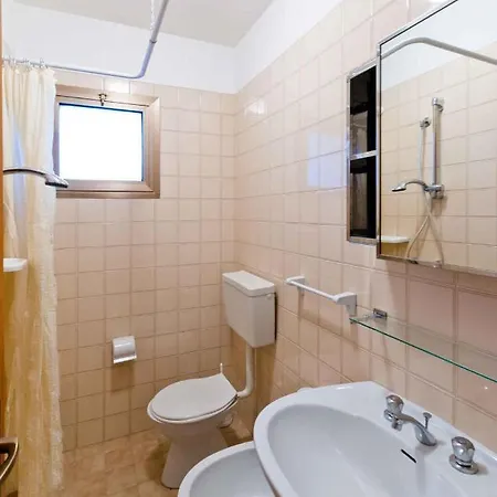 Διαμέρισμα In 24441 *