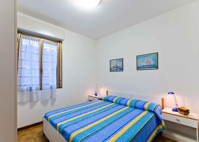 Appartamento In 24441 *