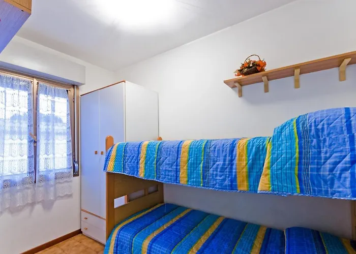 In 24441 Апартаменти